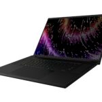 Razer Blade 18 | Black | 18  | IPS | Intel Core Ultra 9 | 275HX | 32 GB | DDR5 | Solid-state drive capacity 2000 GB | NVIDIA GeForce RTX 5090 | GDDR7 | 24 GB | Windows 11 Home | Bluetooth version 5.4 | Keyboard language English | Keyboard backlit | Warranty 24 month(s)