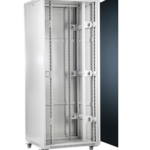 SOMI Networks | 42U, 19 collu brīvstāvošs skapis | 42U-80/100NACP | Pelēks | Maksimālā slodze 800 kg; Noņemami un noslēdzami sānu paneļi; Perforētas metāla durvis; Nesalikts | Dziļums: 100 cm