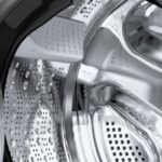 Bosch | Veļas mašīna ar žāvētāju | WNA144VLSN | Energoefektivitātes klase B | Ielāde no priekšpuses | Mazgāšanas ietilpība 9 kg | 1400 apgr./min | Dziļums 59 cm | Platums 60 cm | Displejs | LED | Žāvēšanas sistēma | Žāvēšanas ietilpība 5 kg | Tvaika funkcija | Balta