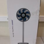 IZPĀRDOŠANA. Jimmy | JF41 Pro | Statīva ventilators | LIETOTS KĀ DEMONSTRĀCIJA, SASKRASPĒTS | Diametrs 25 cm | Ātrumu skaits: 1 | Svārstības | 20 W | Tālvadības pults