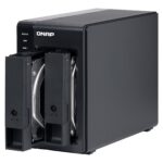 Накопитель QNAP с двумя отсеками, разъемом USB Type-C и аппаратным RAID | TR-002 | Micro | 6 ГБ | Черный