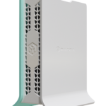 hAP ax lite maršrutētājs | L41G-2axD | 802.11ax | 574 Mb/s | Ethernet LAN (RJ-45) porti: 4 | Mesh atbalsts: Nē | MU-MiMO: Nē | Nav mobilā platjoslas savienojuma | Antenas tips: Iekšējā