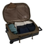 Thule Chasm | Duffel Suitcase | Deep Khaki | Waterproof - Image 3
