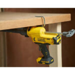 Stanley | 18V V20 Caulk Gun (Tool Only) | SFMCE600B-XJ - Image 4